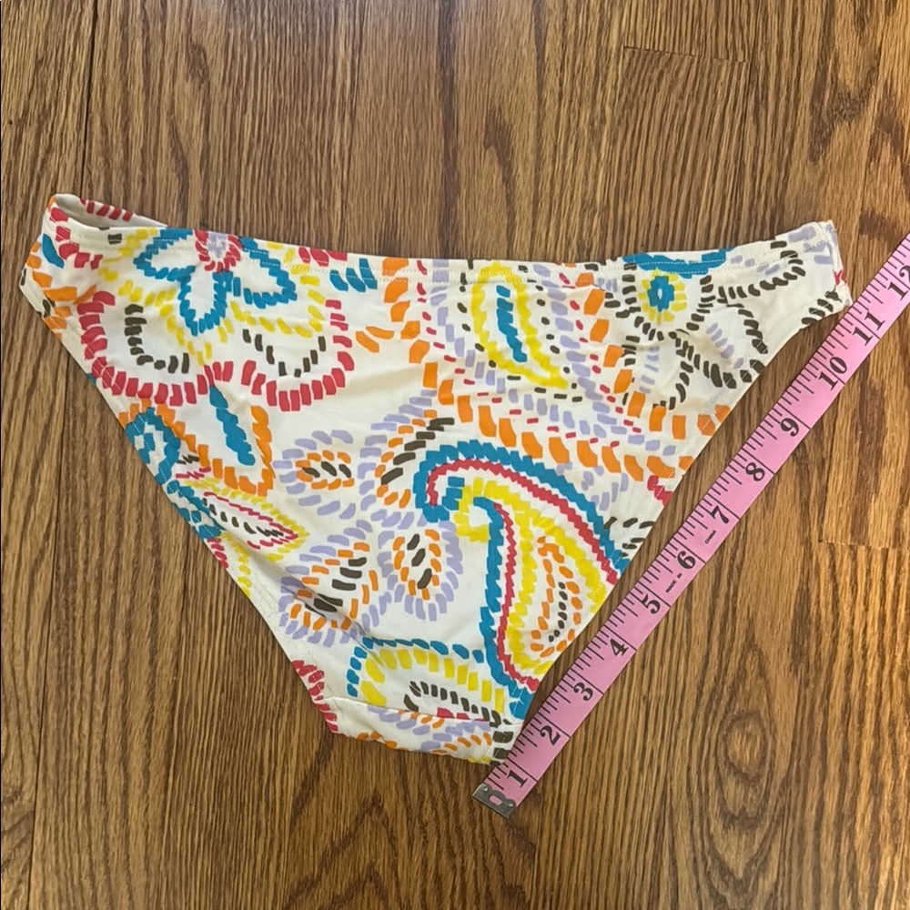 Colorful Patterned Bikini Set - Picture 3 of 7